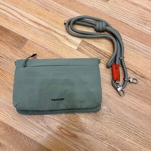 Topologie small Flat Sacoche clutch bag with strap